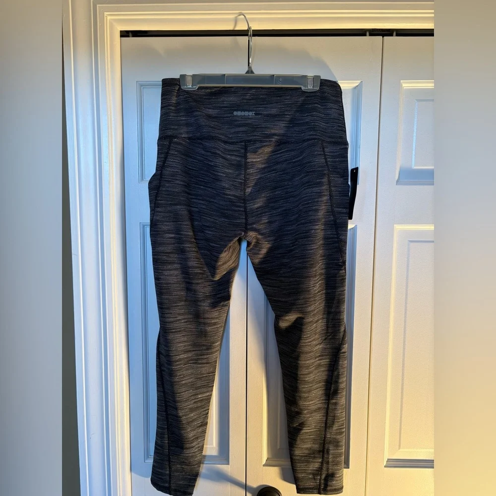 ODODOS Black and Gray Leggings with Pockets - Size 2X - NWT - Picture 3 of 5